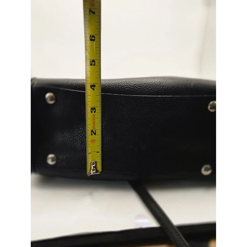 Coach Satchel Womens Medium Black Good Pebbled Leather Shearling Crossbody Bag